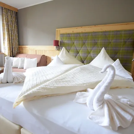 Hubertus, 3 Sterne Superior Lech am Arlberg